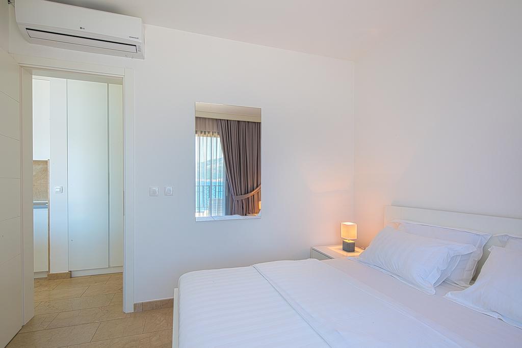 Villa Krasici Tivat Eksteriør billede