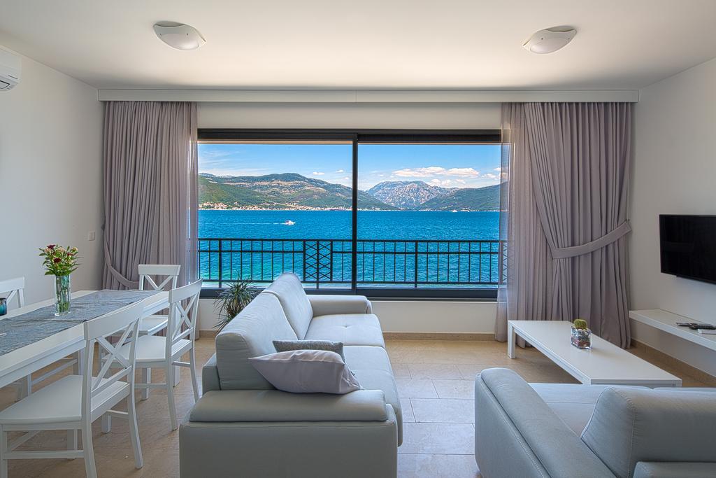 Villa Krasici Tivat Eksteriør billede